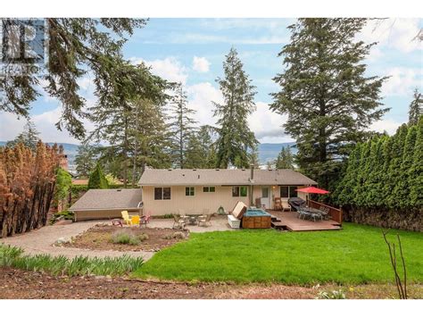 1338 Parkinson Road West Kelowna — For Sale 949880 Zoloca