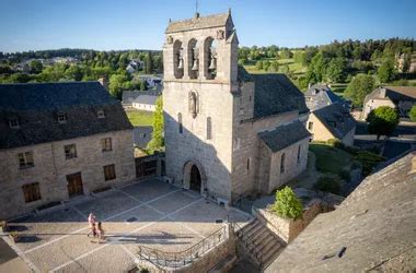 Randonn E Gr De Pays Tour Des Monts D Aubrac Tourisme En Aubrac