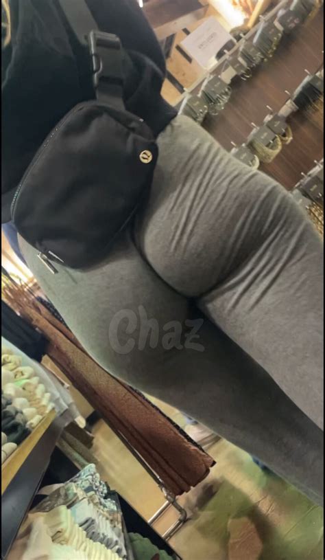Hot Blonde Had Her Leggings Riding Way Up Her Ass Video Spandex Leggings Yoga Pants Forum