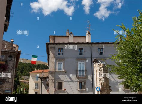 Typical buildings and square in Pescocostanzo. Abruzzo Stock Photo - Alamy