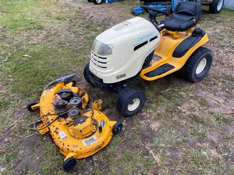 Cub Cadet LT1042 Lawn Tractor W Mower Deck BigIron Auctions