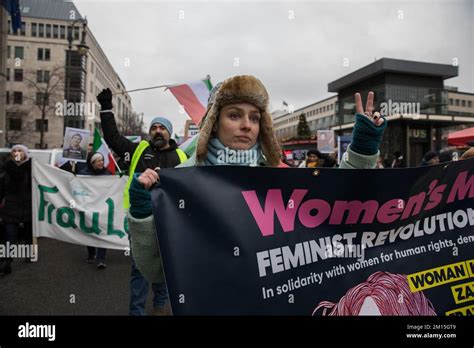 Berlín Alemania 10th De Dic De 2022 Muchos Manifestantes En Berlín Se Reunieron Para