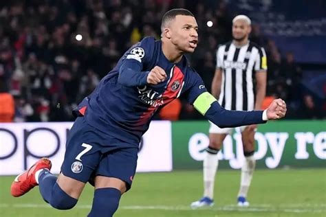 Ronaldinho Says Kylian Mbappe Can Win Ballon DOr At PSG