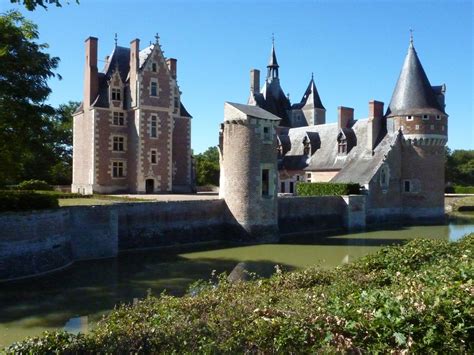 Château du Moulin à Lassay sur Croisne Loir et Cher Scenic views