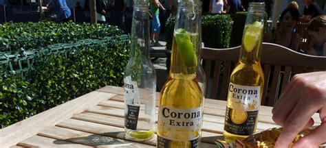 The 4 Best Ways to Drink a Corona Beer