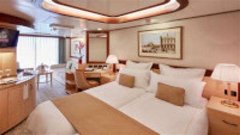 Queen Elizabeth Cabins Staterooms And Suite Pictures Cunard Line Queen