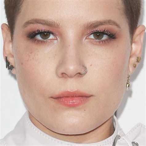 12 beautiful Halsey No-Makeup pictures you should not miss