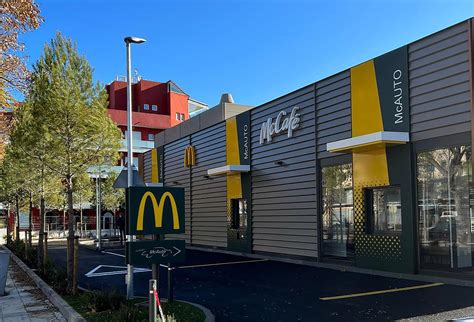 Mcdonalds Reafirma Su Apuesta Por Catalu A Y Abre Su Segundo