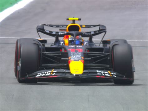 GP de São Paulo Checo Pérez lidera o primeiro treino no Brasil Motor