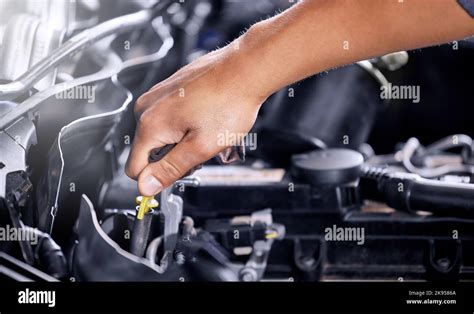 Mechanic Hands Working Engine Hi Res Stock Photography And Images Alamy