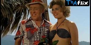 Angelica Chain Bikini Scene In La Casada Es Mi Mujer Tnaflix
