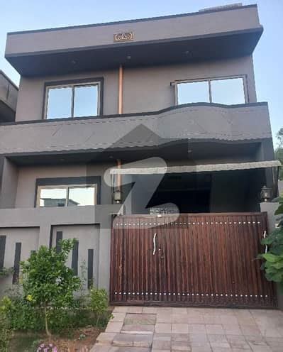 University Town Block B Street House For Sale University Town Block