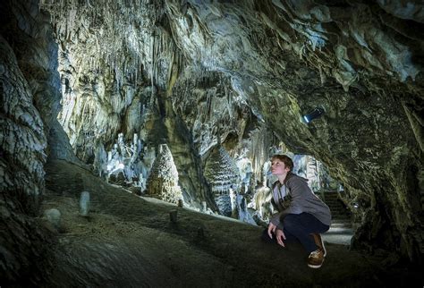 Aan Welke Rivier Liggen De Grotten Van Han