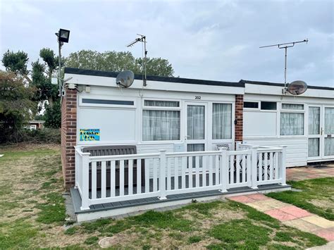 2 Bed Property For Sale In Beach Road Hemsby Great Yarmouth Nr29 Zoopla