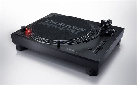 Technics Sl Mk Dj Draaitafel Om Het Publiek Mee Op Te Zwepen