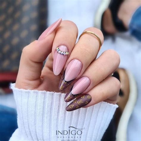 Anna Szlembarska Nail Educator on Instagram LV i Jak Wam się podoba