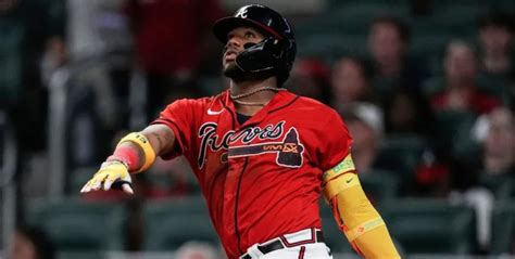 RONALD ACUÑA JR CONSIGUE UN NUEVO RÉCORD La temporada que está