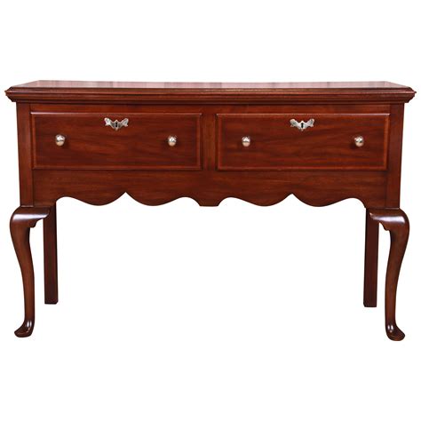 Early 20th Century Queen Anne Design Walnut Sideboard Buffet At 1stdibs