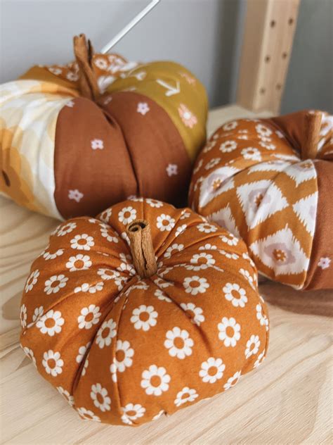 Easy Diy Fabric Pumpkins For Fall Decor Stacey Lee Creative