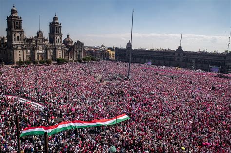 M Xico Miles De Personas Colman El Z Calo De Cdmx En Rechazo A Reforma