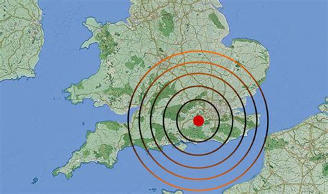 Earthquake Hits England 30 Quake Hits Surrey And Sussex Tremors Felt