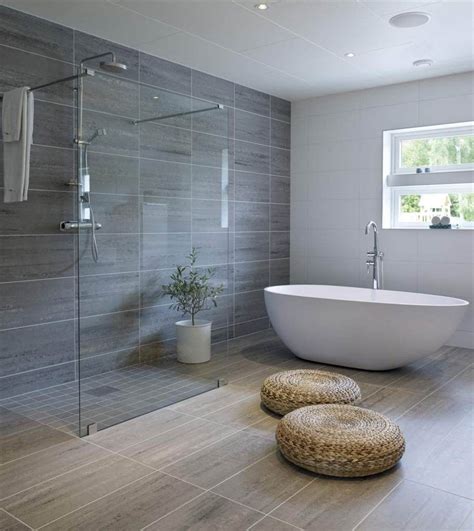 Une Maison Pour Une Nouvelle Vie Luxury Master Bathrooms Small