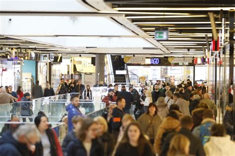 Ostatnia niedziela handlowa na Śląsku przed Bożym Narodzeniem Galerie