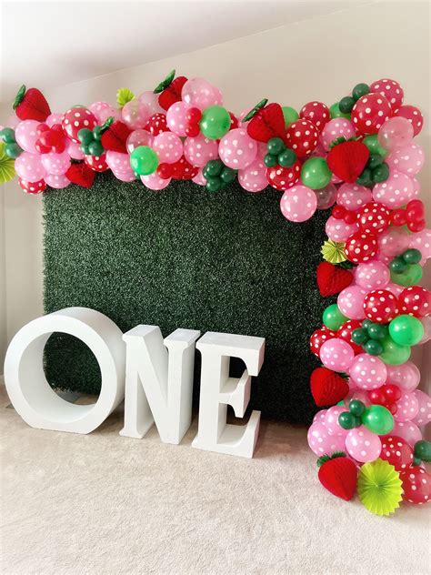 Love this strawberry theme! Perfect for a birthday or a baby shower! To get all our latest ...