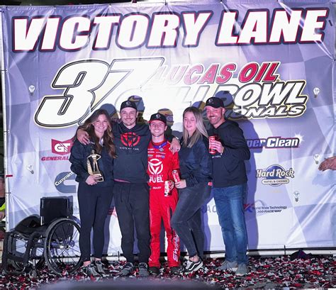 Logan Seavey Wins Chili Bowl Autoracing