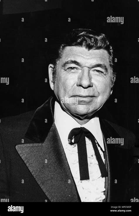 Claude Akins Hi Res Stock Photography And Images Alamy