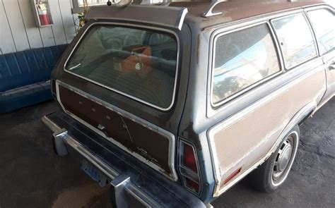 1976 Pinto Rear Right Barn Finds