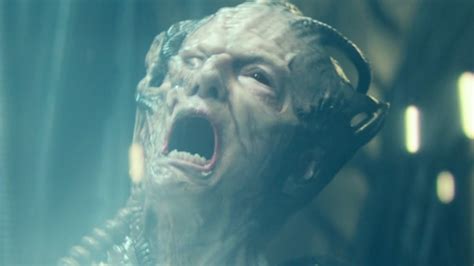 Star Trek Picard S Borg Queen Is Unrecognizable Without Makeup Youtube