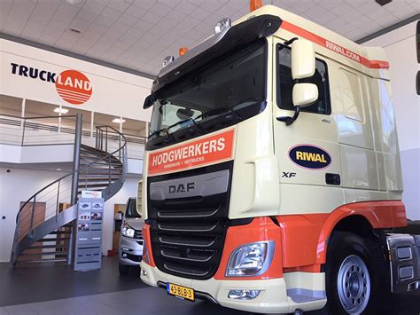 Transport Online Drie Nieuwe DAF New XF Voor Jubilerend Riwal Hoogwerkers