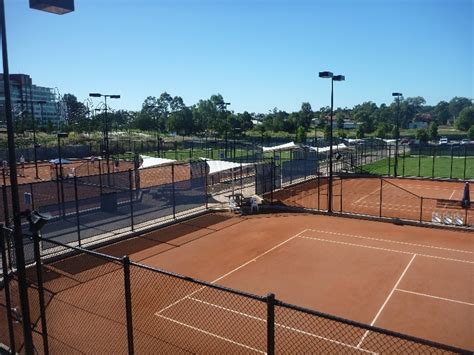 Clay Court Surfaces | RAW Courts