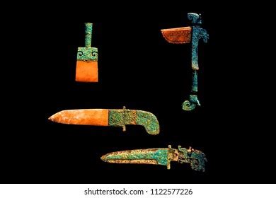 Antique Shang Dynasty Bronze Weapons Set Stock Photo 1122577226 ...