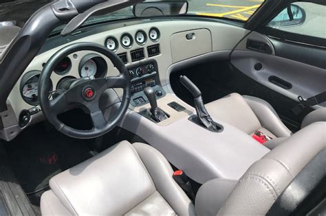 1994 Dodge Viper Convertible Interior 220414