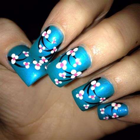 30 Pretty Flower Nail Designs Hative