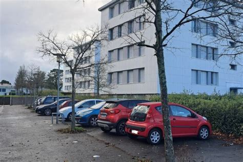 Saint Nazaire Un Homme De Ans Frapp De Deux Coups De Couteau Dans