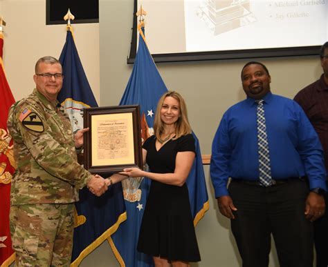 Dla Troop Support Commander Hosts Final Town Hall Defense Logistics Agency News Article View