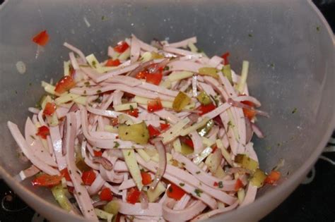 Wurstsalat mit Käse Rezept mit Bild kochbar de