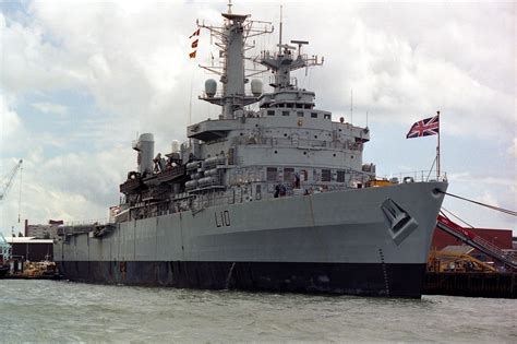 Royal Navy L10 Hms Fearless Fearless Class Assault Ship Flickr