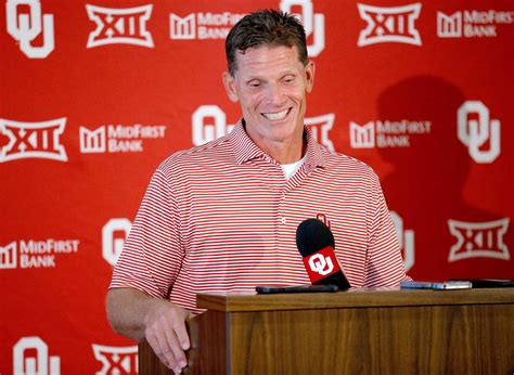 Oklahoma Football Venables Policy Paying Dividends