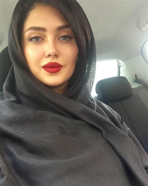 Maede Mohamadi Instagram