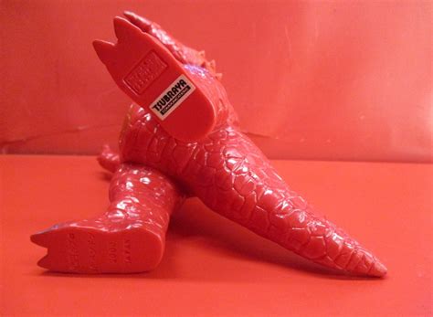 Tsuburaya Communications Kaijukyou Ultra Ultraseven Pandon Red Molding