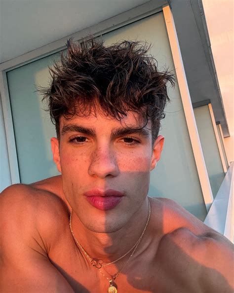 Cesar Daniel | 🌅 | Instagram