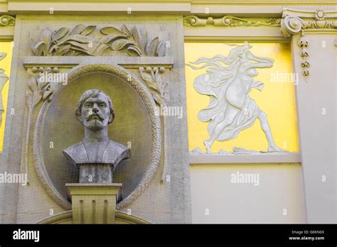 Stanislaw Wyspianski Statue Hi Res Stock Photography And Images Alamy