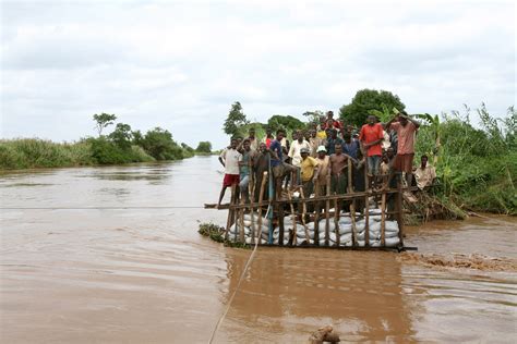 IRIN | Floods displace thousands in Beletweyne