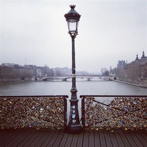 LOUIS VUITTON Pont Des Arts Love Lock Bridge Paris Love Lock Bridge