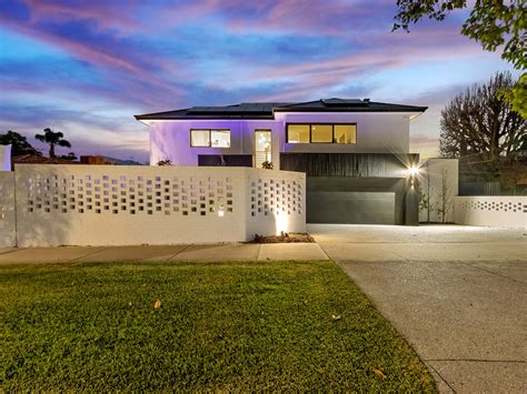 33 Bradshaw Crescent Manning Wa 6152 Domain