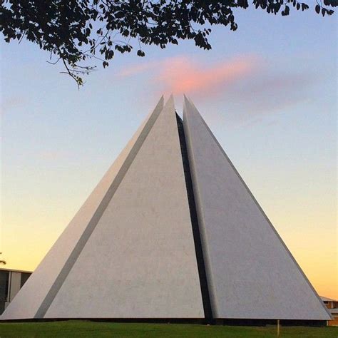 O Templo da Boa Vontade em Brasília DF é um espaço de